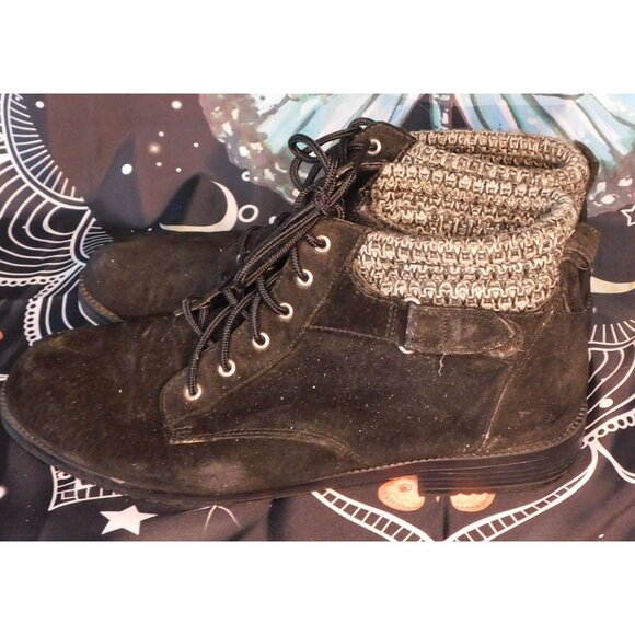 Black Original Rugged Outback Ankle Boots - Picture 1 of 6
